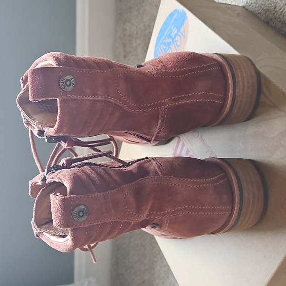 NIB Sofft Baxter Boot In Redwood - Picture 4 of 7